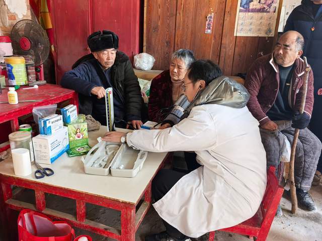 院医药学院党总支开展主题党日活动k8凯发网站河南应用技术职业学